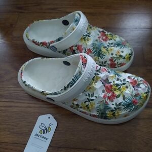 Joybees Clogs